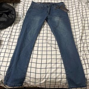 Women’s dark wash skinny jeans